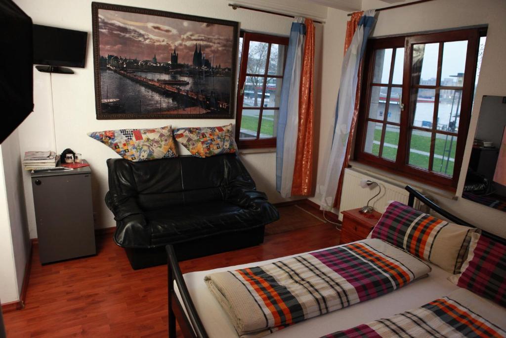 Aparthotel Haus Enteresan Colonia Habitación foto